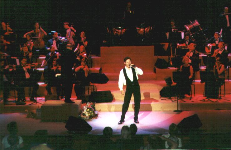 MA-Eindhoven-Concert03.jpg (57984 octets)